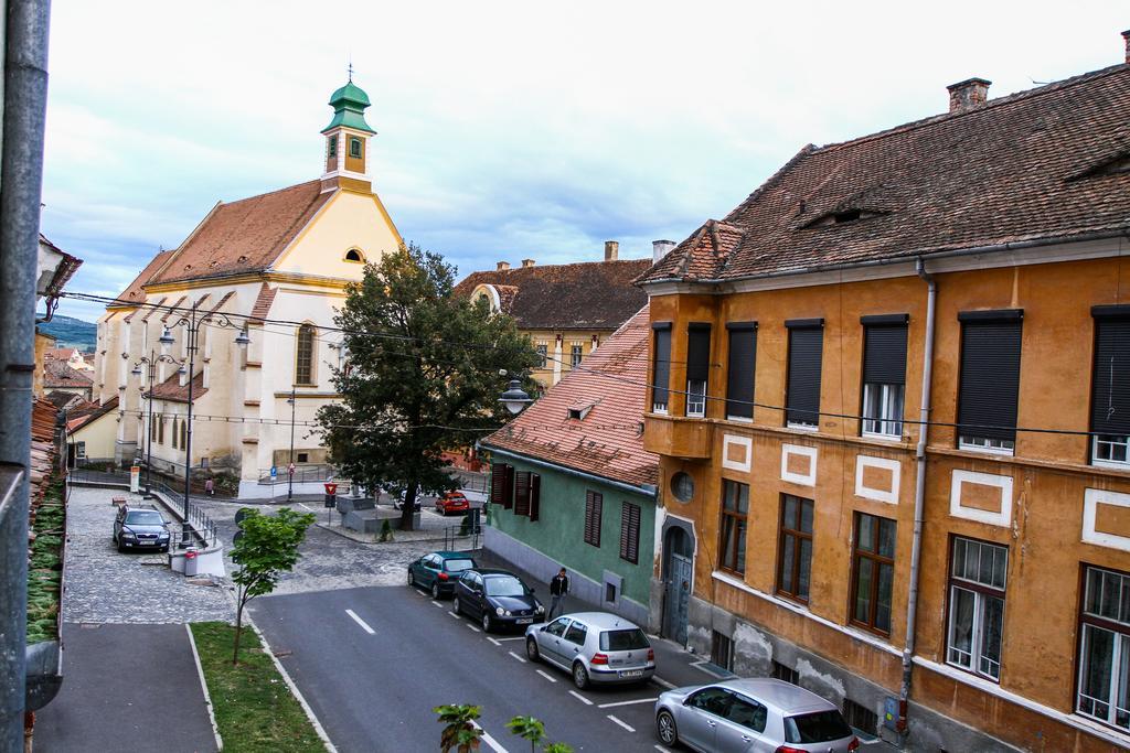 Historical Studio Lägenhet Sibiu Exteriör bild